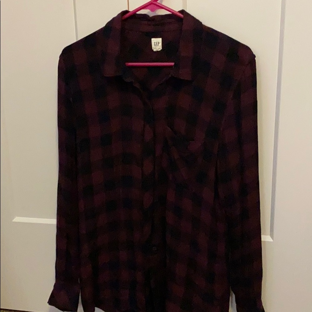 Gap soft flannel button down